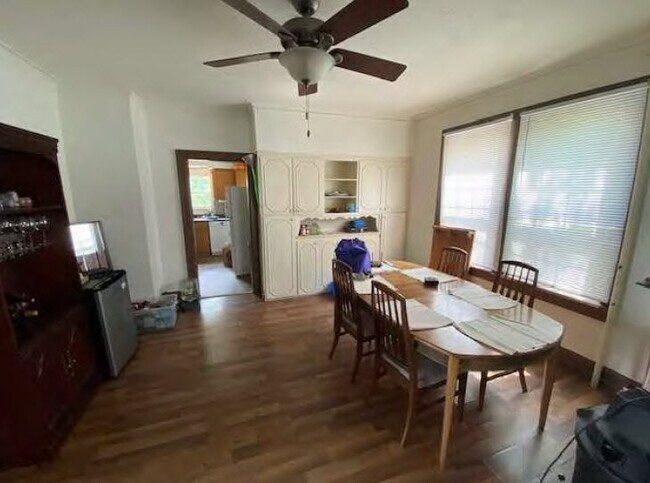 Foto del edificio - 263 N Prairie St