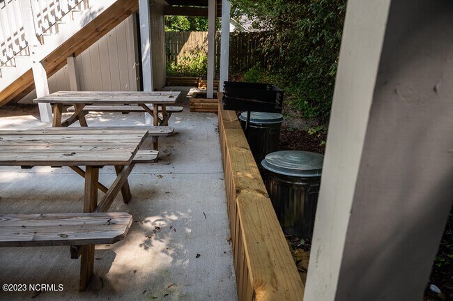 Building Photo - 714 Cronely Alley