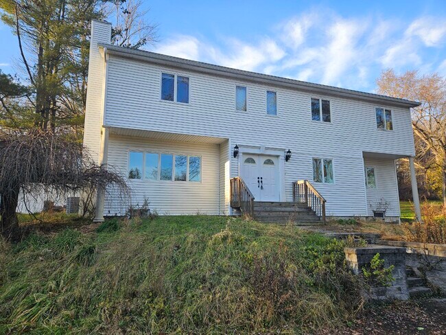 Building Photo - 1433 NY-208