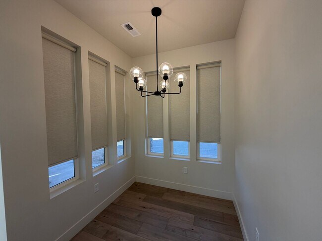 Foto del edificio - 5515 S Carnelian Pkwy