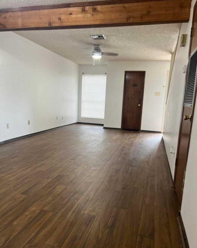 Foto del edificio - 2 Bed 1.5 Bath Home for Rent