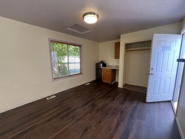 Building Photo - 3bed 3bath Great Meridian Location!
