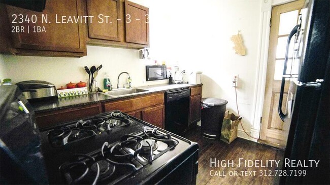 Foto del edificio - 2340 N Leavitt St