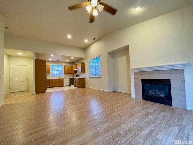 Building Photo - 4075 Venetian Ct