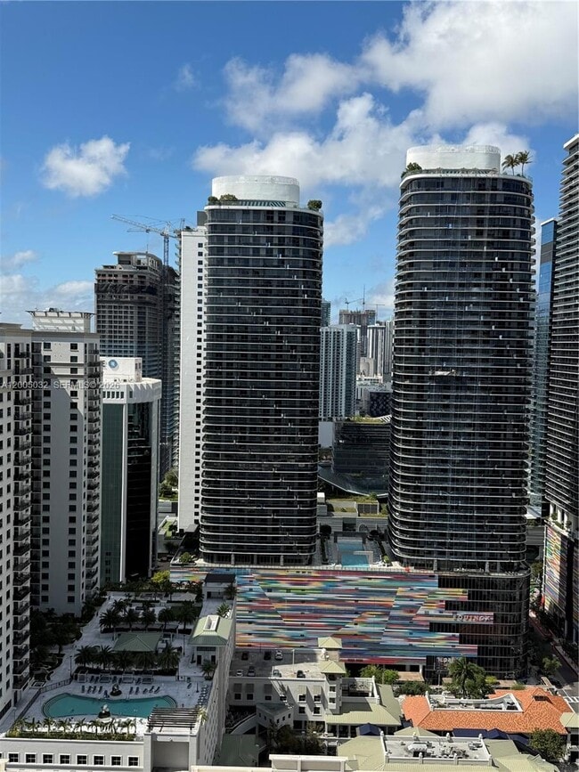 Foto del edificio - 1111 SW 1st Ave