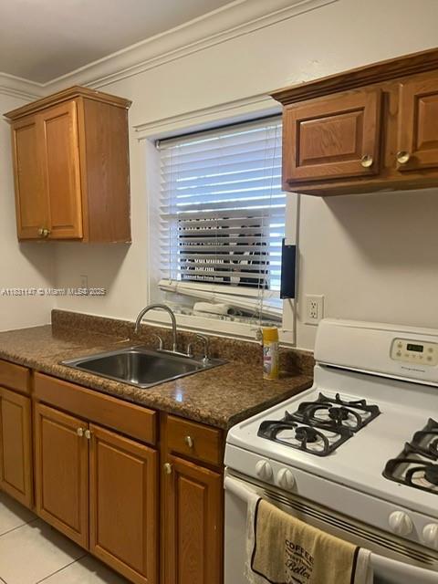 Foto principal - 1265 W 24th St