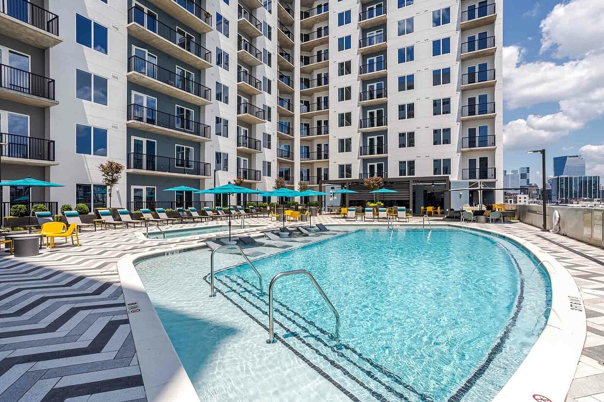 Primary Photo - Aspire Midtown