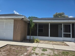 Building Photo - 208 Mirador Dr