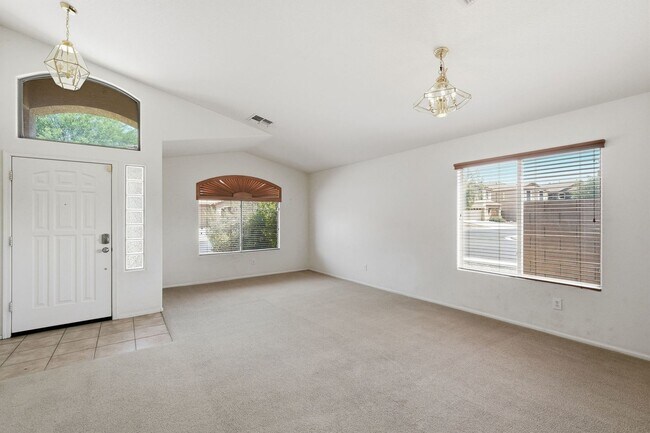 Foto del edificio - Single level home in Norterra on corner lot
