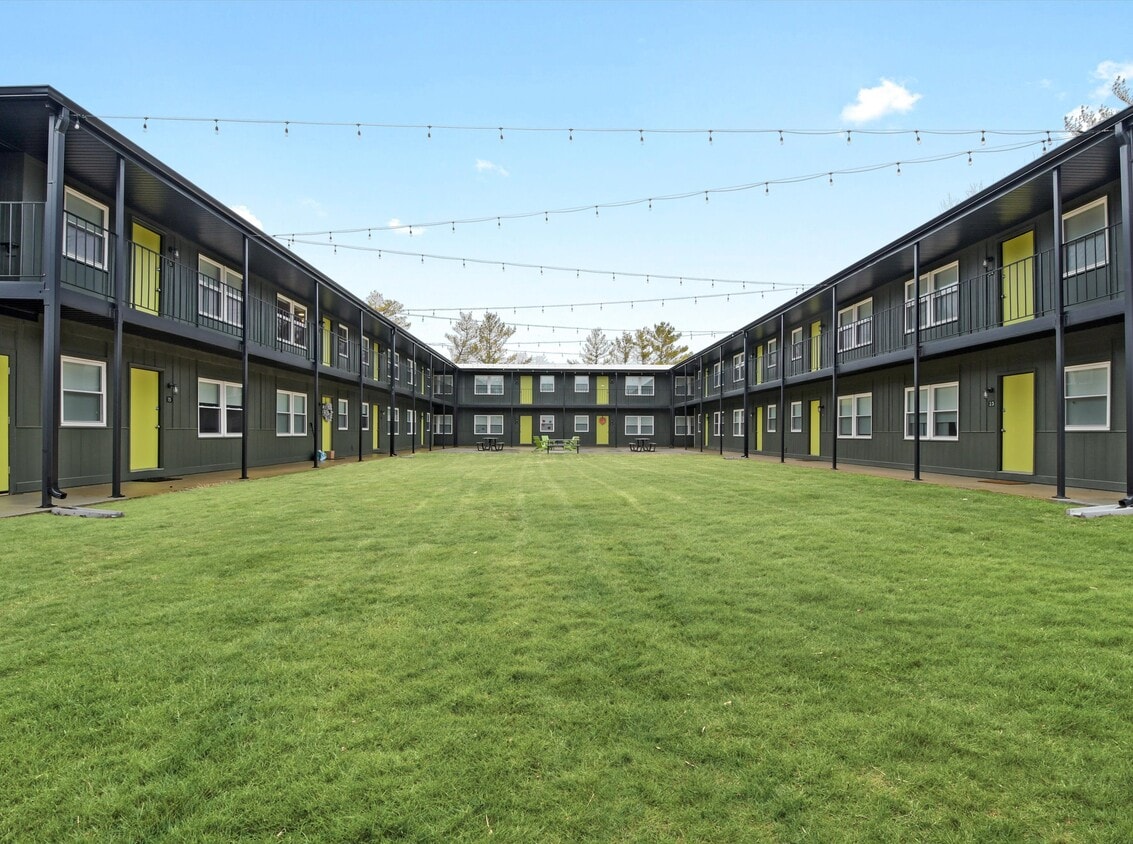 The Pines Apartments in Charleston, IL