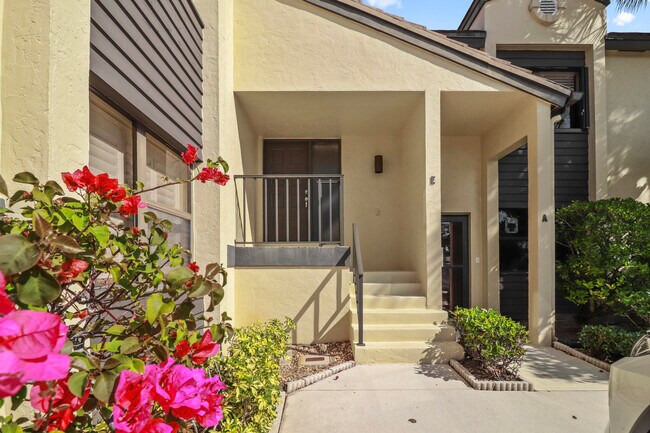 Building Photo - 3961 SW Greenwood Way