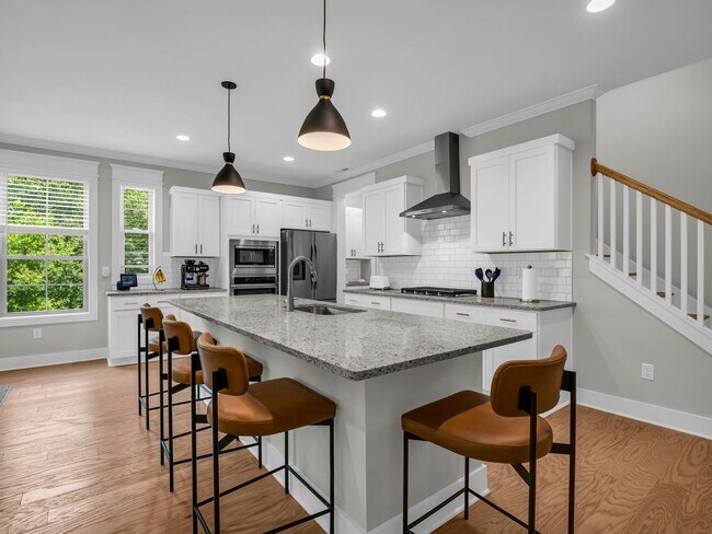 Foto del edificio - 572 Sweet Birch Park Ln