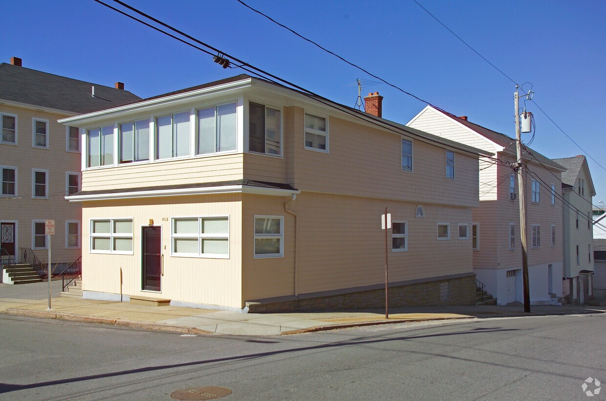 Building Photo - 408 Ferry St