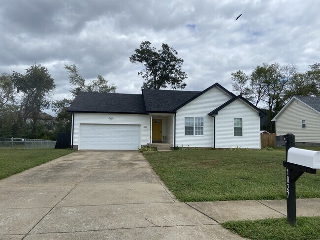 Foto del edificio - 1027 Waterford Cir