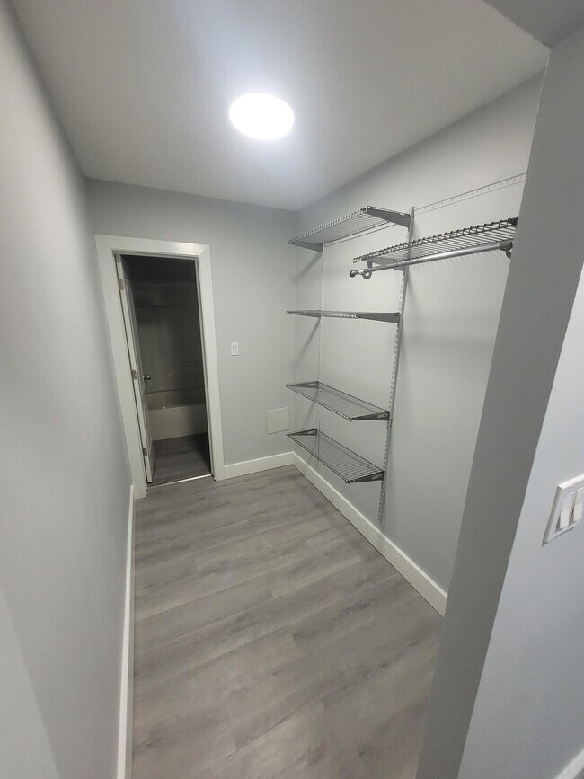 Photo du bâtiment - 570 Ellice Ave