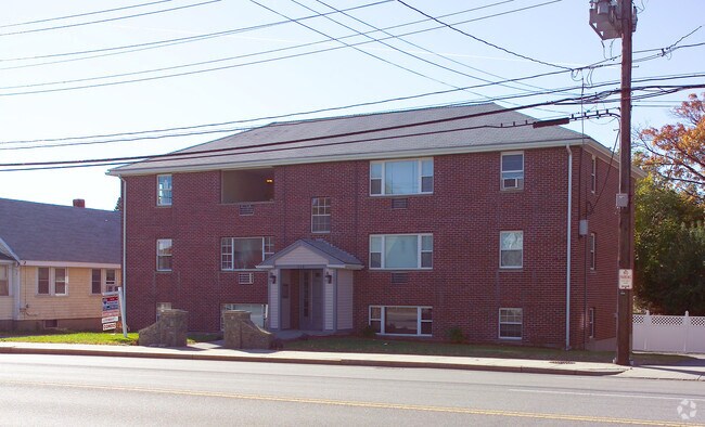 Building Photo - 475 Sea St