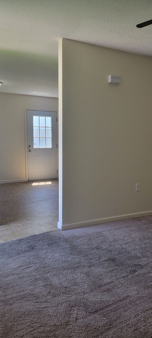 Foto del edificio - Popular 2 Bedroom, 2 Bath Duplex in Mt Ste...