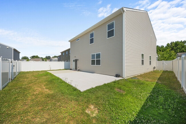 Building Photo - 387 Mardella Dr