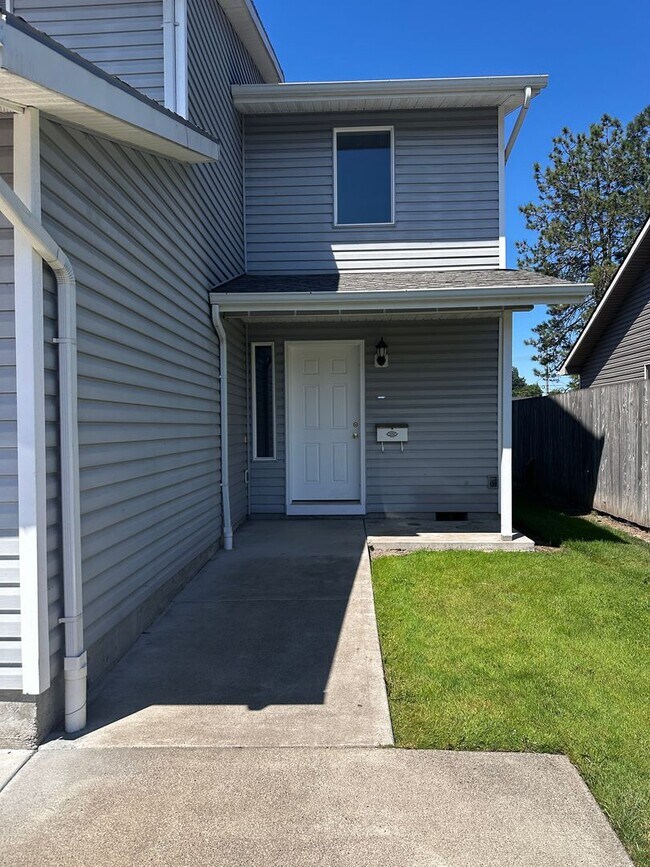 Foto del edificio - 460-462 Ecols St S