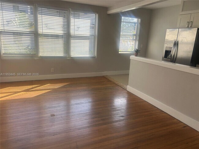 Foto del edificio - 1505 SE 2nd Ct