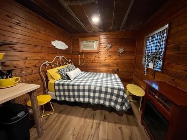 Foto del edificio - 301 Private Rd 4388