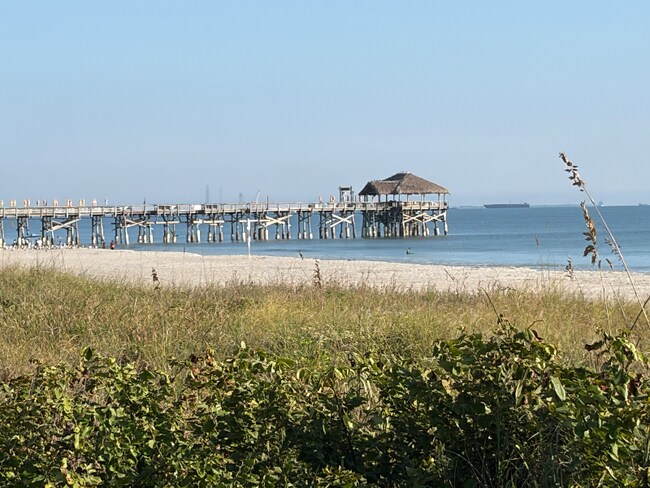 Foto del edificio - 5000 Ocean Beach Blvd