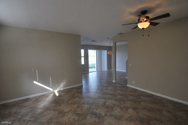 Foto del edificio - 3 br, 2.5 bath House - 10155 Foal Rd