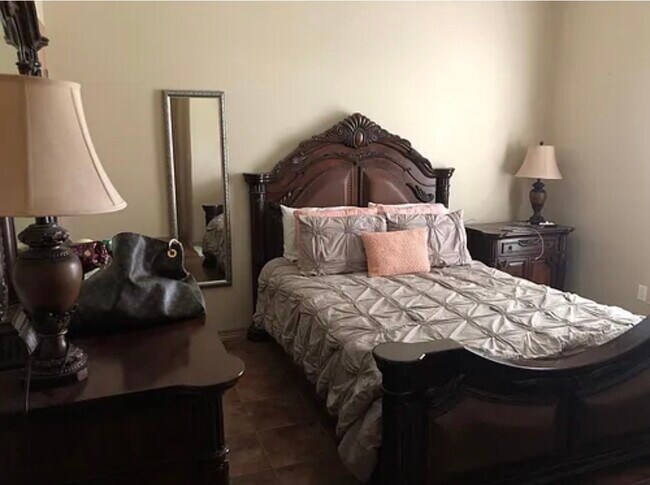 Building Photo - 1214 Eldora Rd