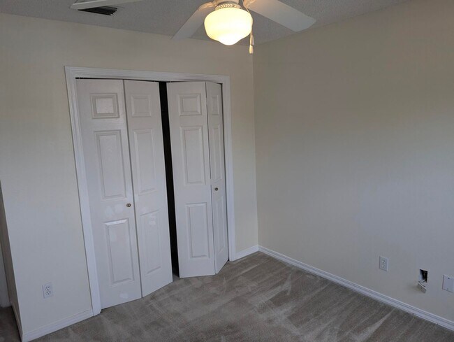 Building Photo - NO HOA!! Minutes from Hulbert and Eglin.  ...