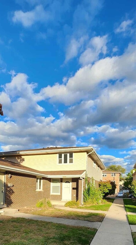 Primary Photo - 10429 Austin Ave