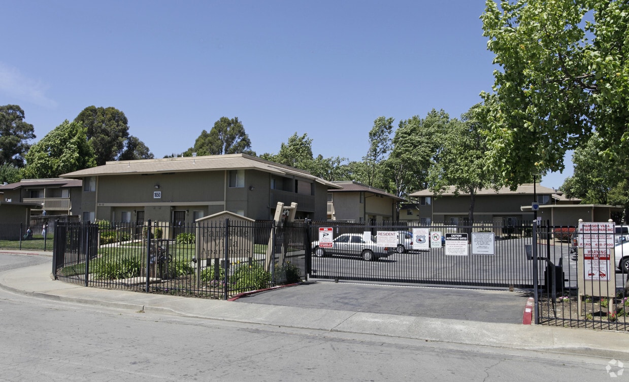 Parkside Villa Apartments Apartments in Fairfield, CA