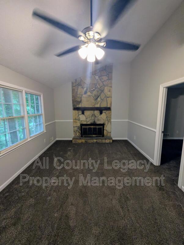 Foto del edificio - 3875 Brookshire Pl