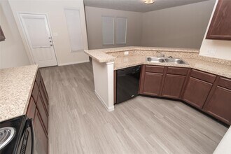 Building Photo - 3918 Calgary Cir