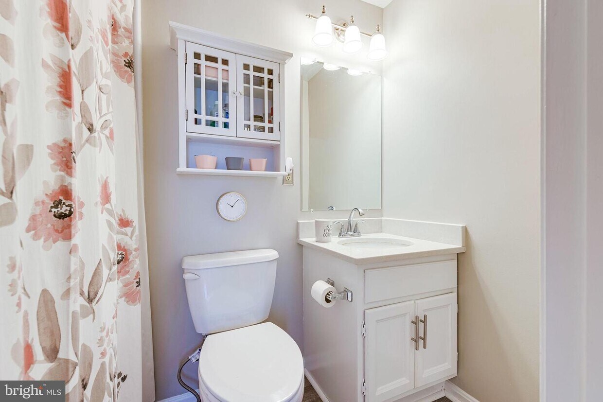 Foto principal - 6525 Sunburst Way