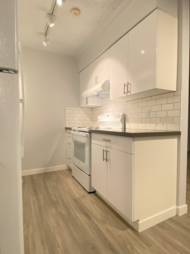 Foto del edificio - Lochmoore Shores Apartments