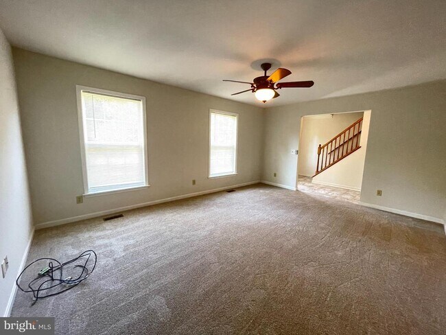 Foto del edificio - 10197 Madison Dr