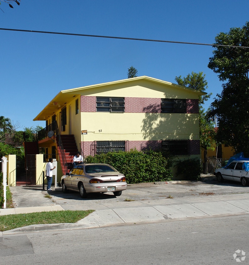 Primary Photo - 93 NE 59th St