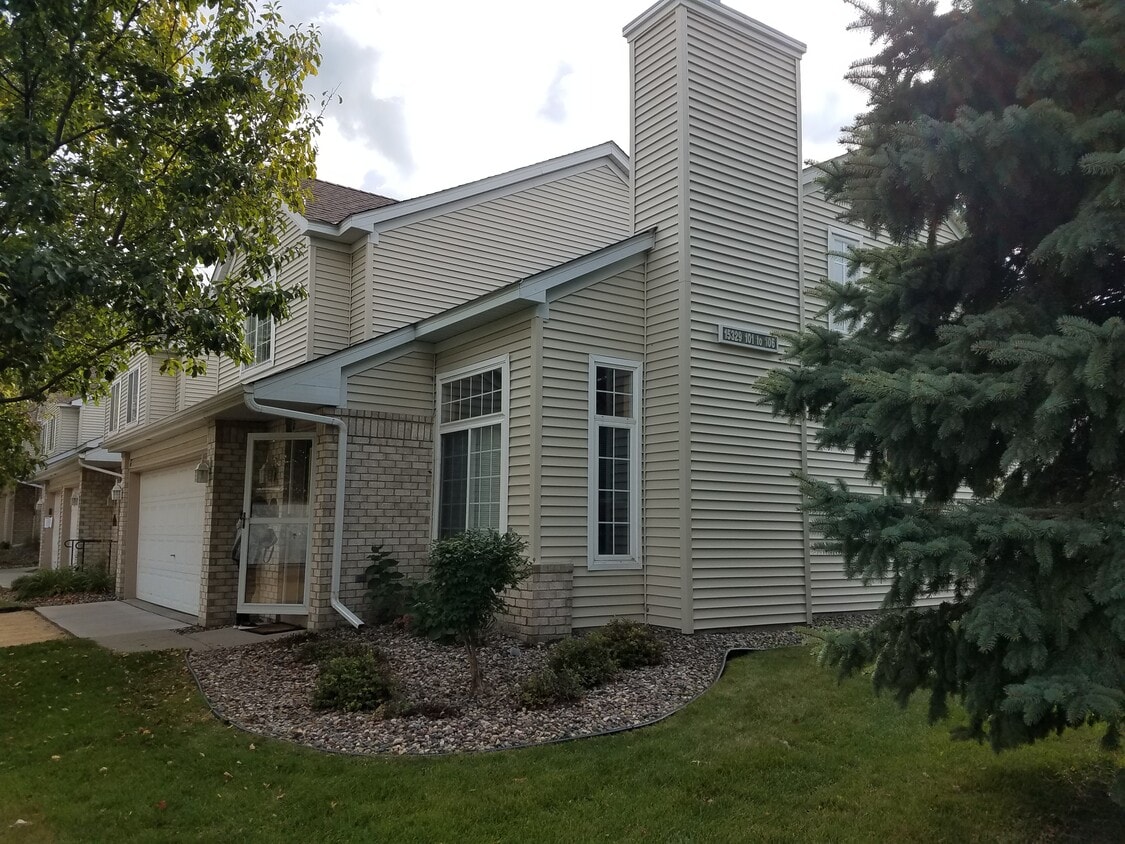 15329 Greenhaven Ln, Burnsville, MN 55306 Townhouse for Rent in
