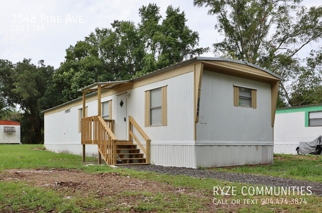 Building Photo - 3548 Pine Ave