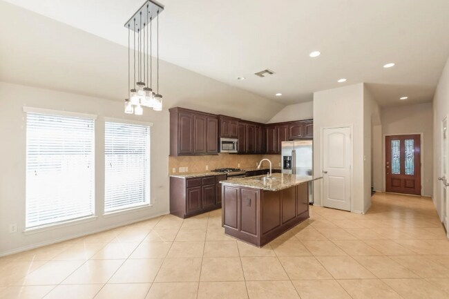 Foto del edificio - 2943 Fair Chase Dr