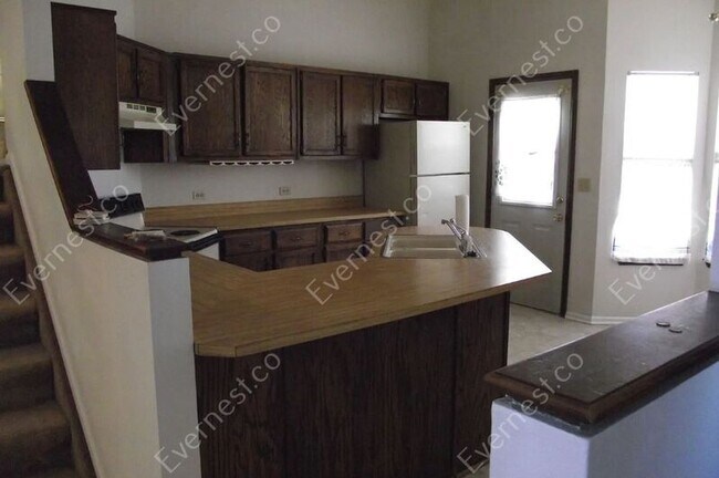 Building Photo - 4537 Fenton Rd