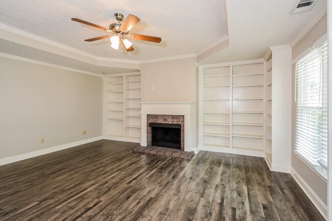 Foto del edificio - 1290 Shamrock Hill Cir