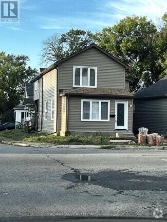 Building Photo - 4711 Morrison St
