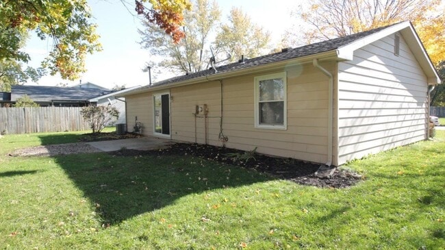 Building Photo - 8205 Newfield Dr