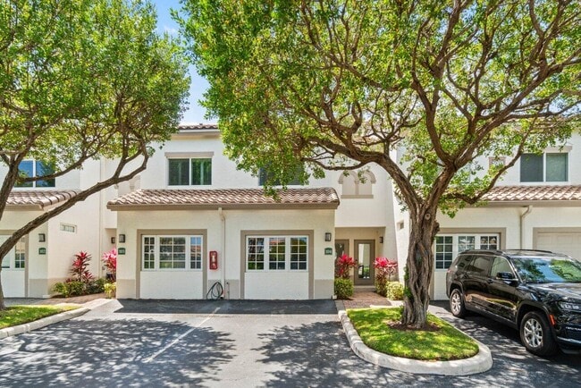 Building Photo - 3602 S Ocean Blvd