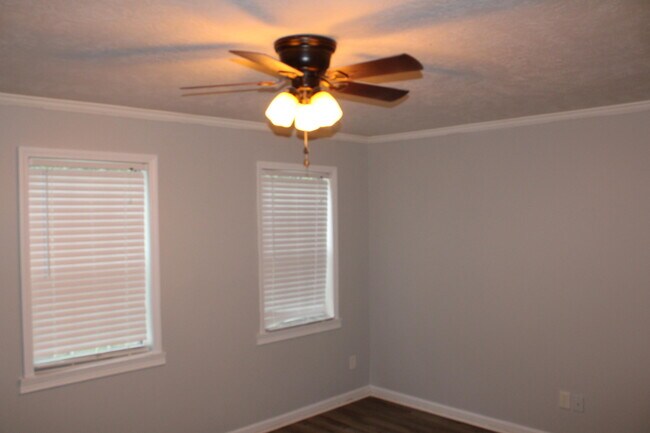 Foto del edificio - 810 S Willowick Dr