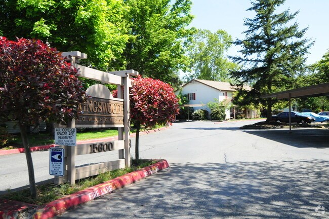 Primary Photo - Kingswood Townhomes