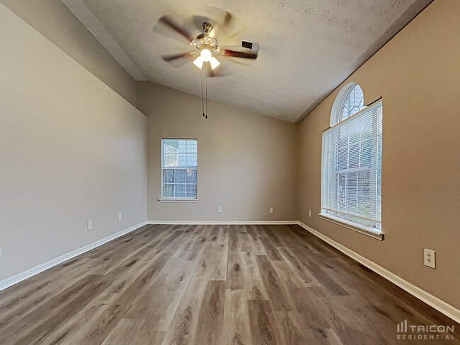 Building Photo - 3756 Sandy Shoals Ln