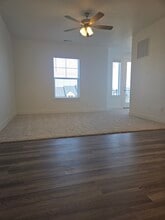 Building Photo - 6512 Skyline Lp Ln