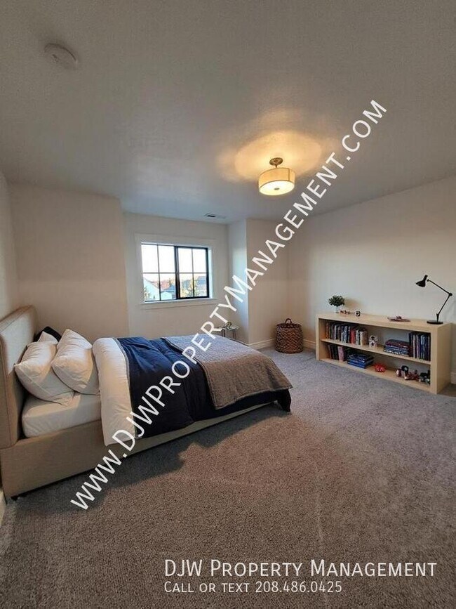 Foto del edificio - 4264 W Lovegood Ln